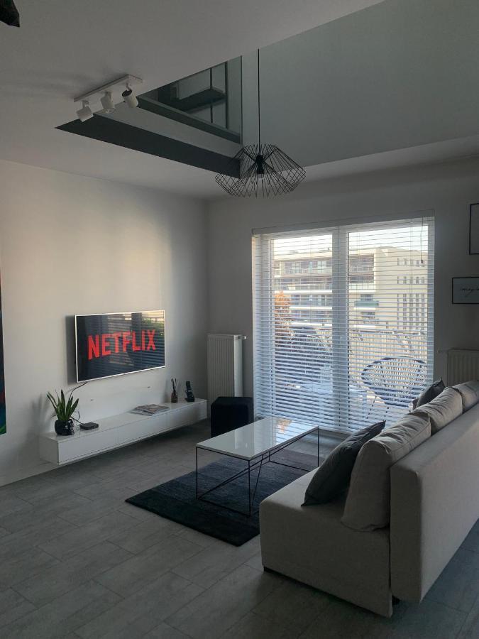 ウッチTwo-Levels Penthouse With A Garden In The City Centerアパートメント エクステリア 写真